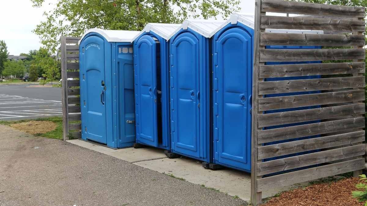 Porta Potty Rental Pros - Quality Portable Restroom Services in Pitkin, LA, 70656